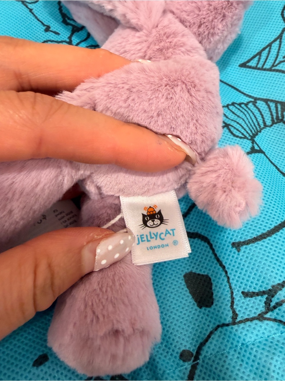 Jellycat smudge tiny hippo authentic with tags - Picture 5 of 8